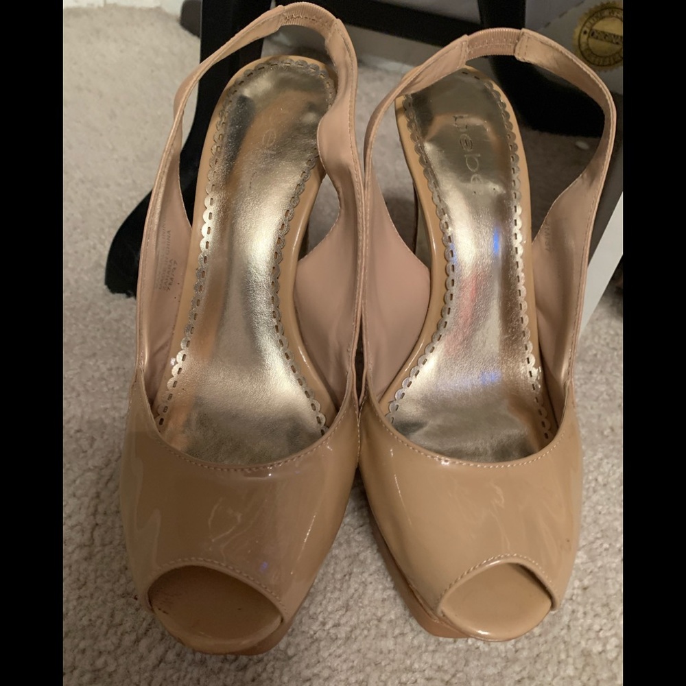 Bebe Zahara nude/tan Paten slingback platform heel